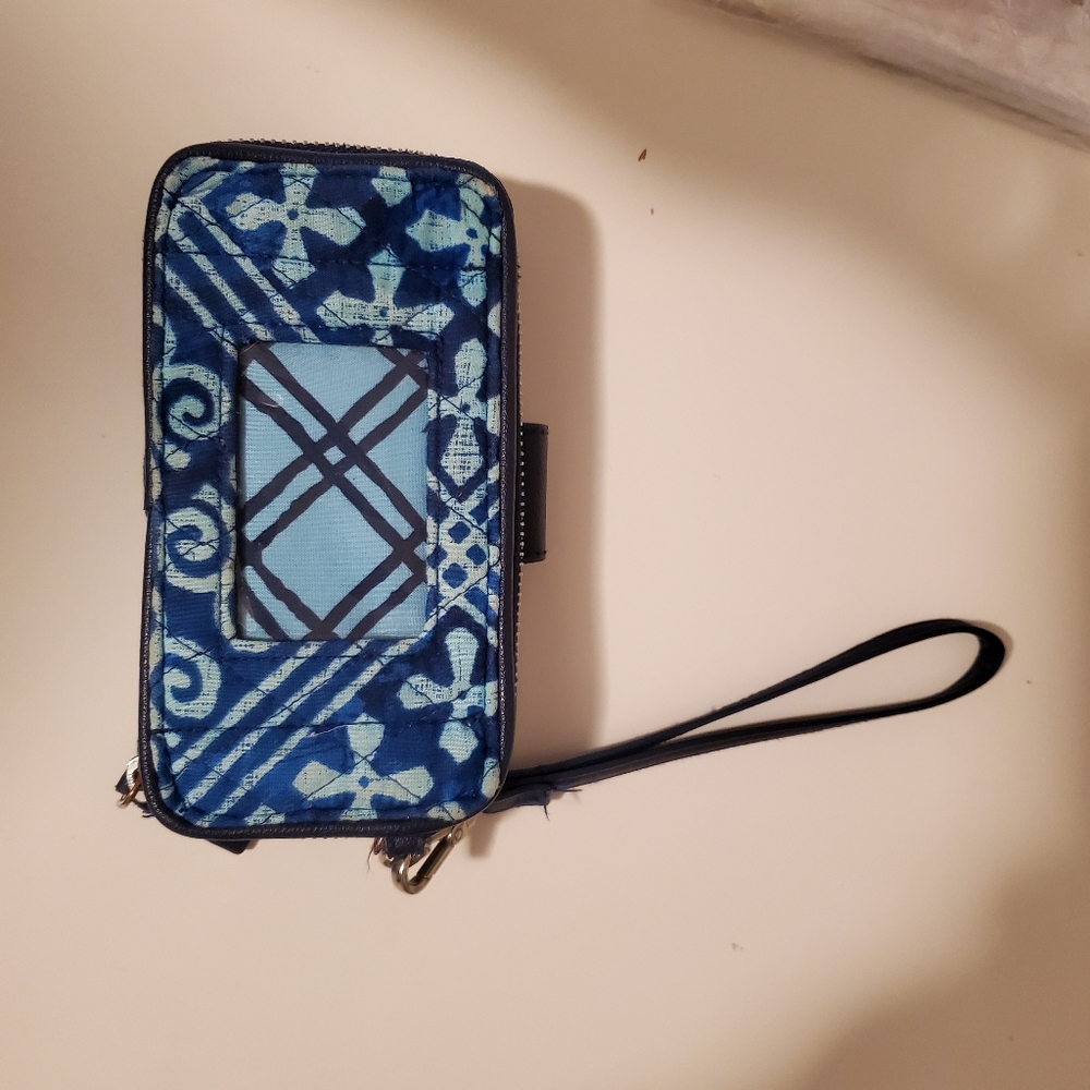 VERA BRADLEY - RFID SMARTPHONE WRISTLET -  Cuban Tiles 21163-G03 - Pre-owned - Picture 8 of 16